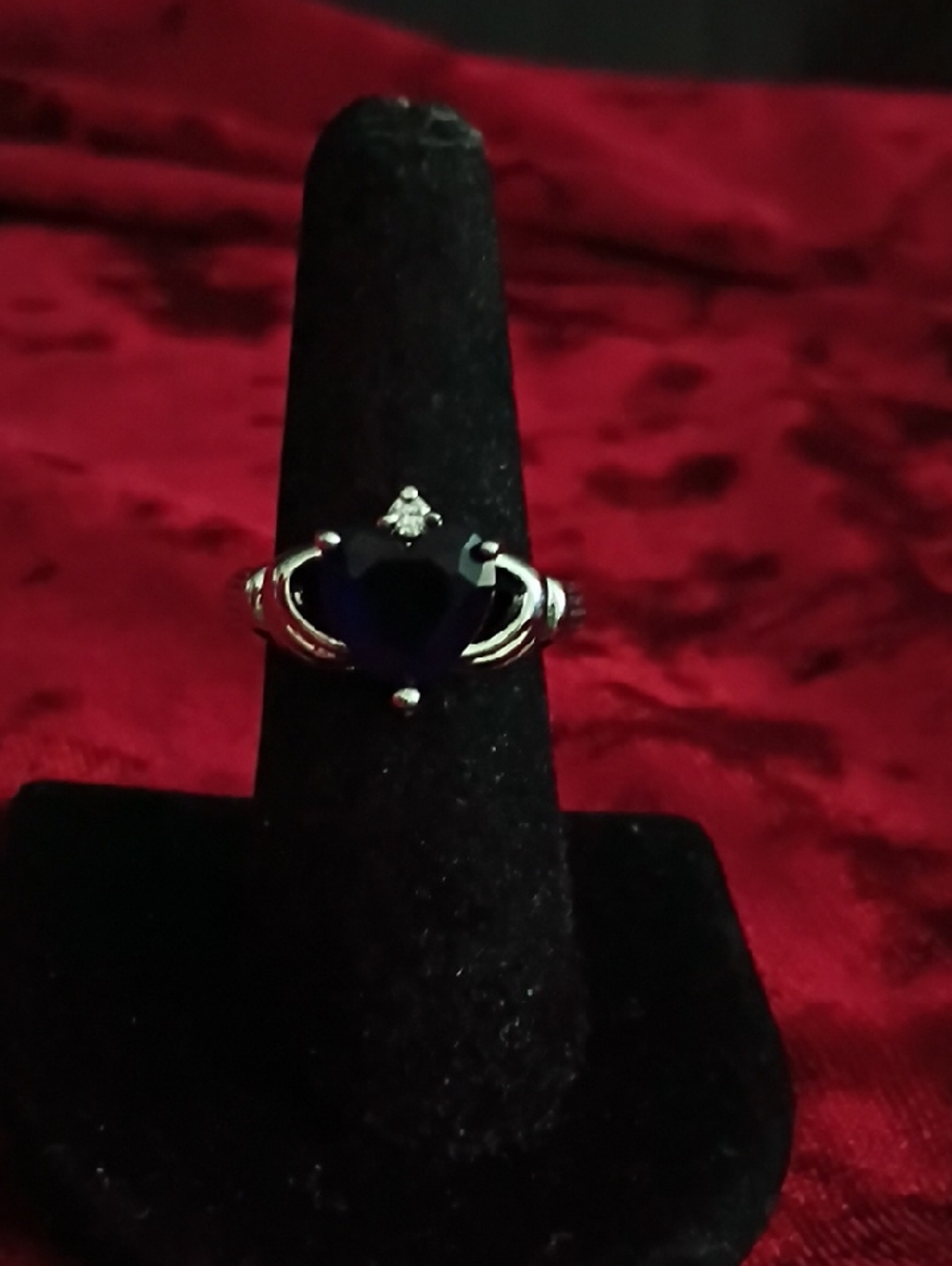 Silver Ring with Heart-Shaped Deep Blue Sapphire Size 9😍